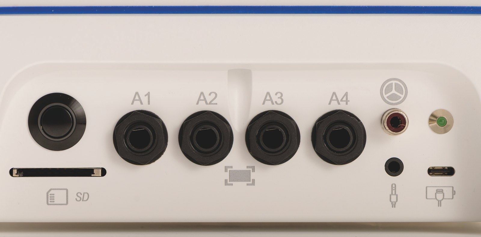 Rear panel of the QuintStation 325 showing the SD slot, four applicator sockets A1 to A4, audio input and USB-C charging port